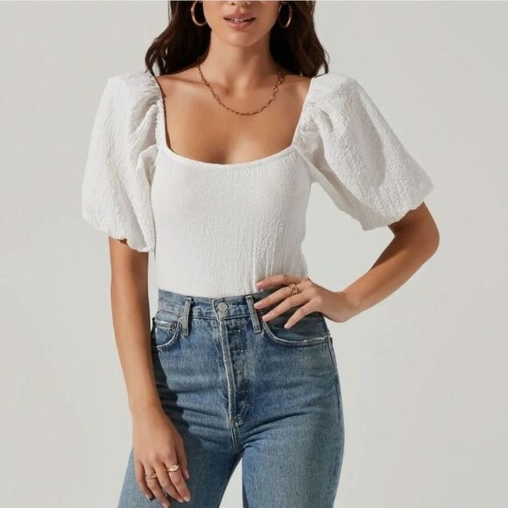 ASTR white crepe puff sleeve square neck body suite size medium - Picture 1 of 14